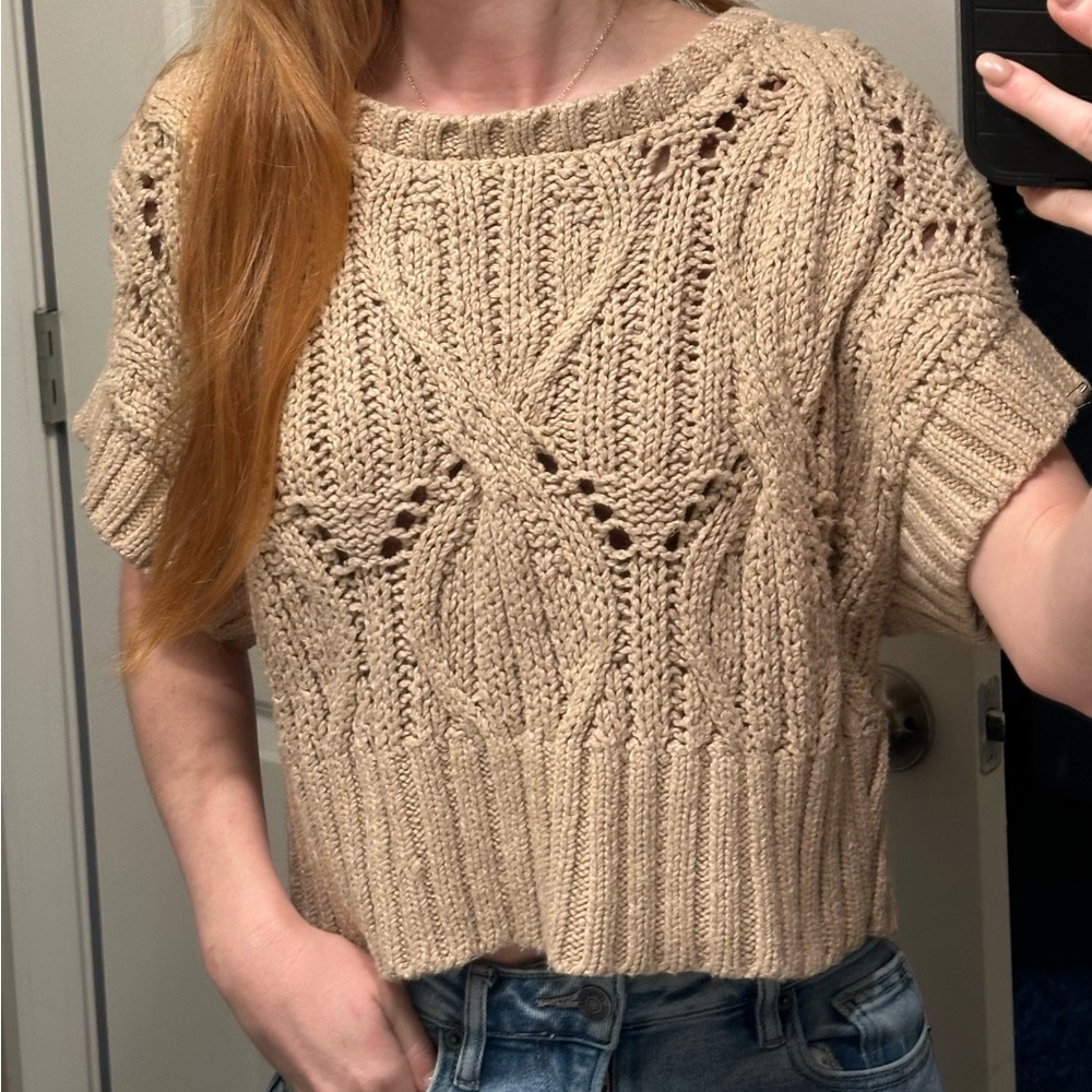 Neuflora Knitted Crop Top